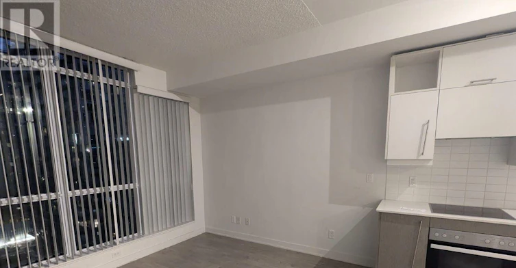 1403-30 Nelson Street, Toronto, ON, M5V 0H5 - 9