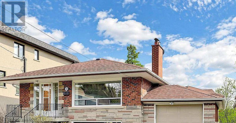 53 Wedgewood Drive, Toronto, ON, M2M 2H4
