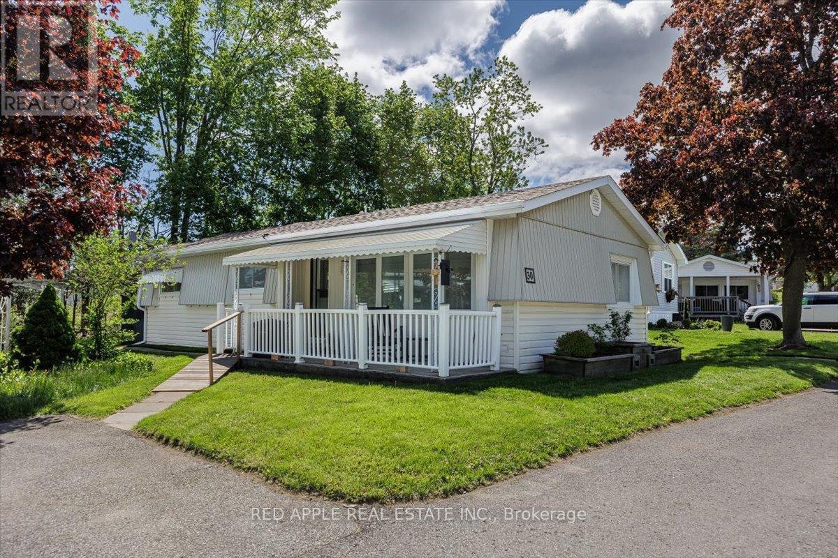 30 Flora Court, Innisfil, ON, L9S 1R4