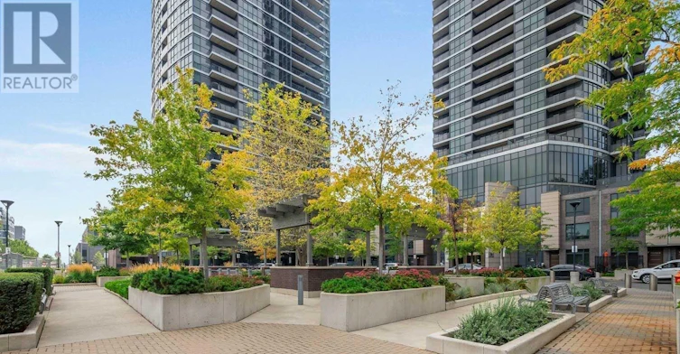1809-1 Valhalla Inn Road, Toronto, ON, M9B 1S9 - 3