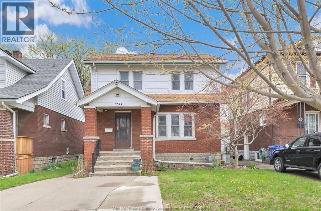 1244 Marentette, Windsor, ON, N8X 4C6