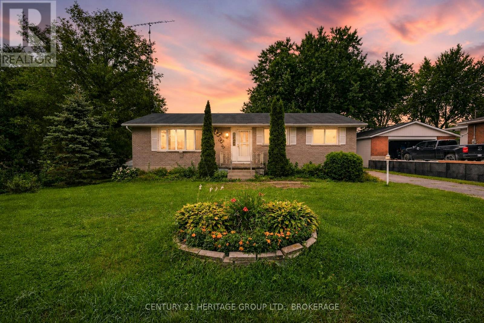 2496 Leeman Road, Kingston, ON, K0H 1M0
