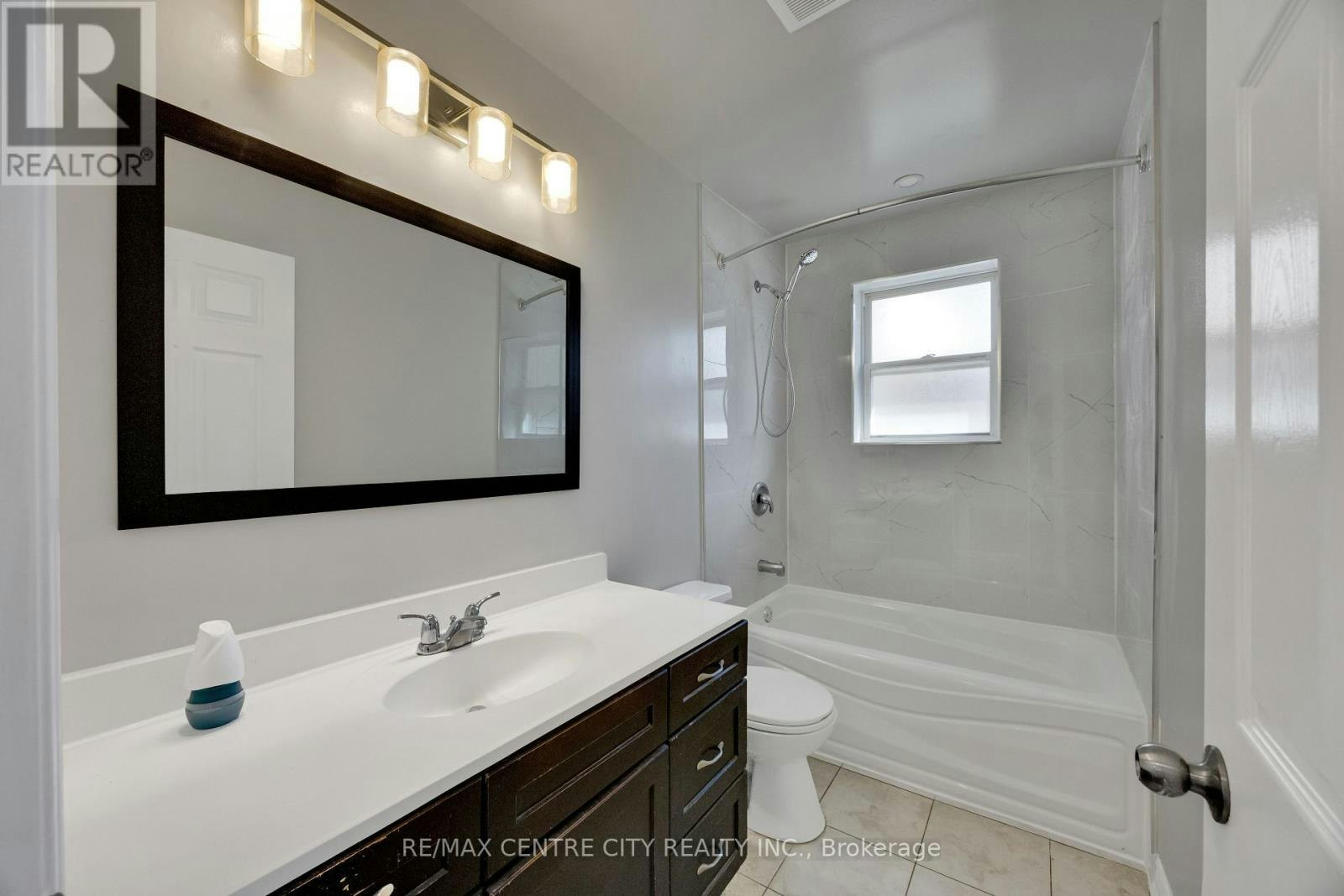 78 Langarth Street W, London, ON, N6J 1P4 - 16
