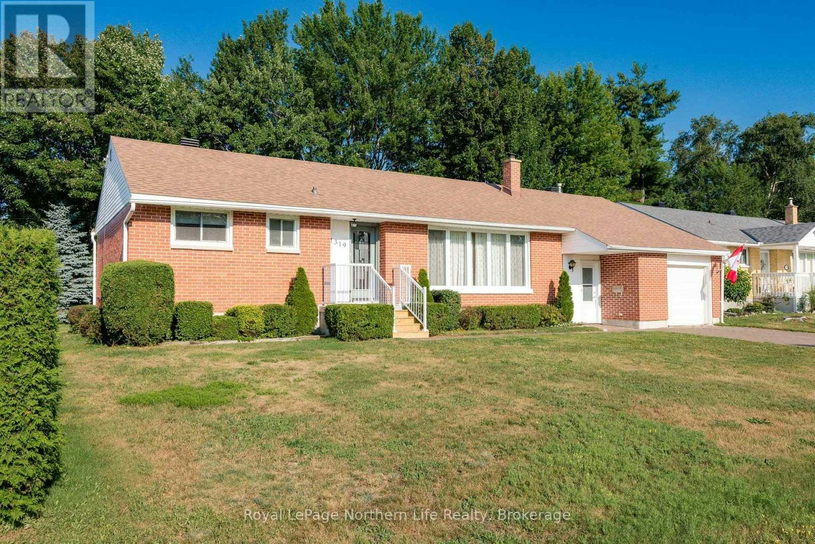 1319 Clarence Street, North Bay, ON, P1B 3W6
