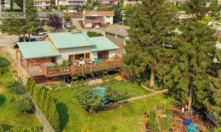 538 Lakeview Place