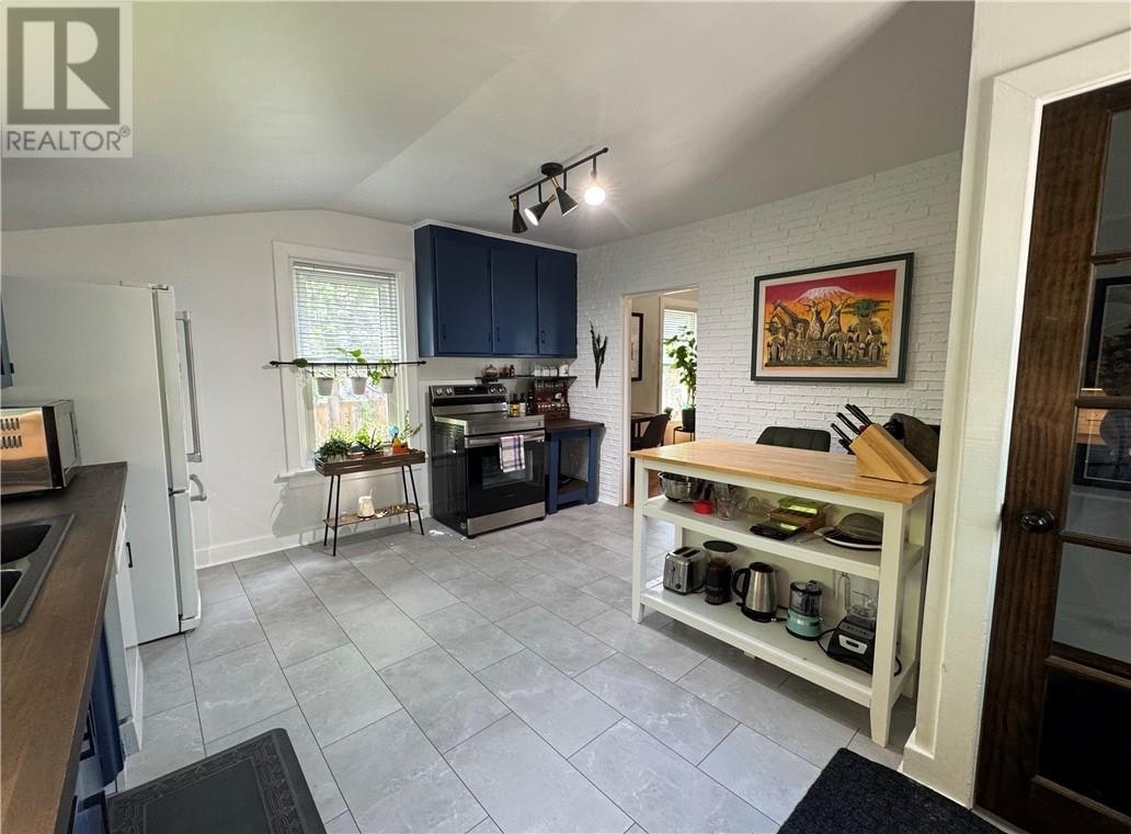 27 Power Street, Greater Sudbury, ON, P0M 1N0 - 3