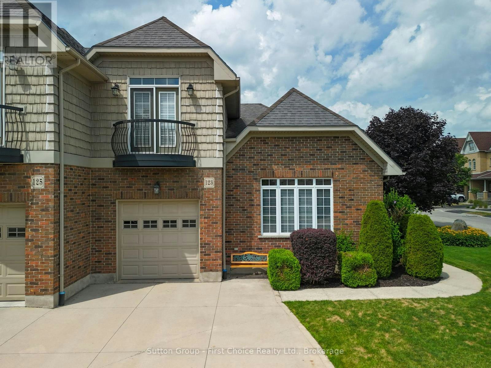 123 Long Drive, Stratford, ON, N5A 7Y9