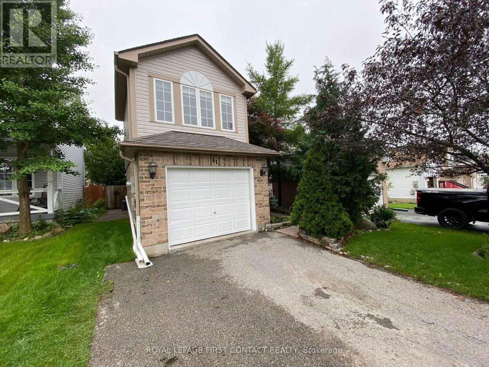 41 Copeman Crescent, Barrie, ON, L4N 8B5