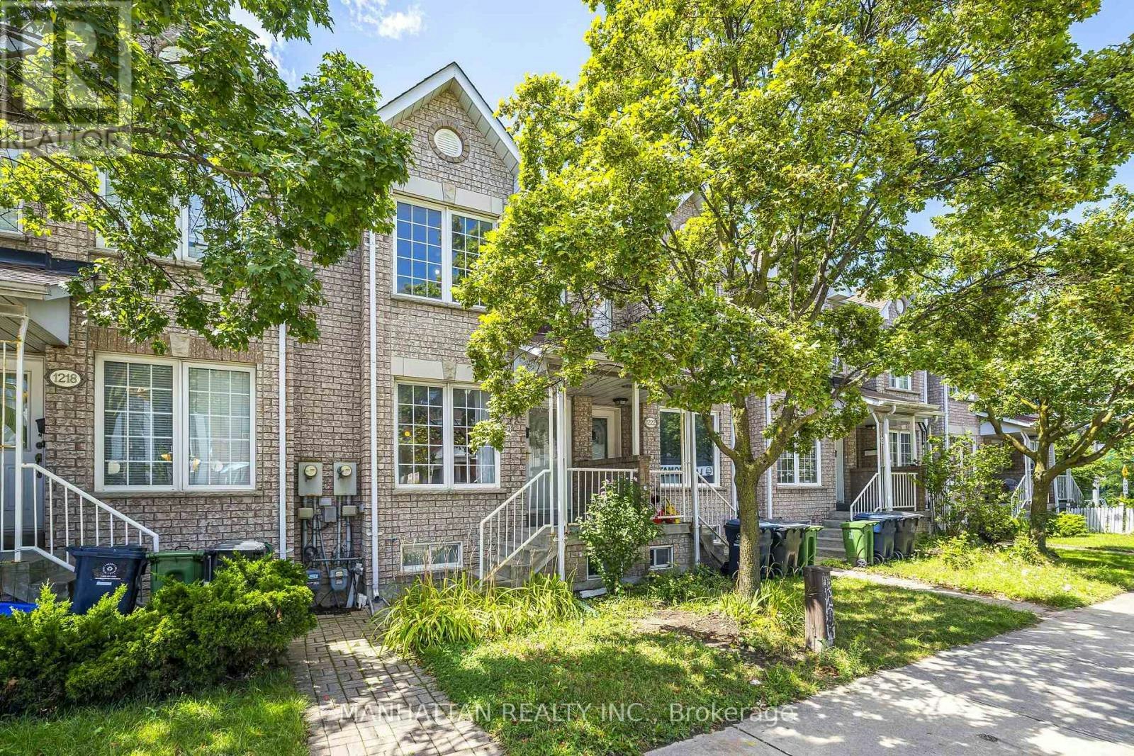 1220 Weston Road, Toronto, ON, M6M 4P4