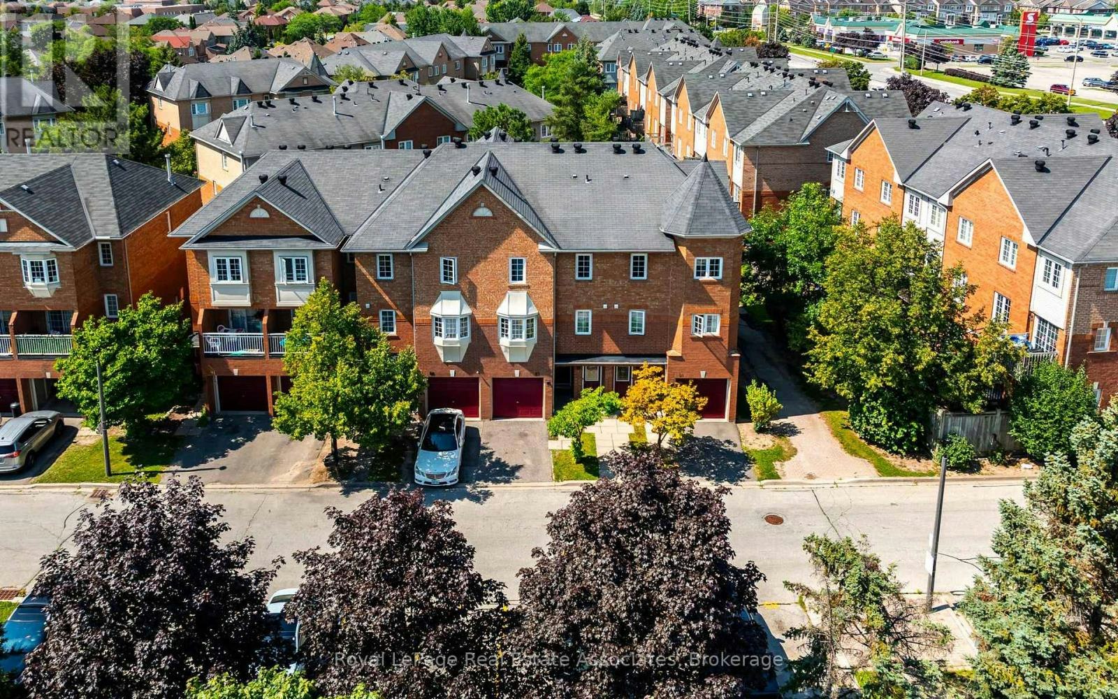 87-6950 Tenth Line W, Mississauga, ON, L5N 6Y1
