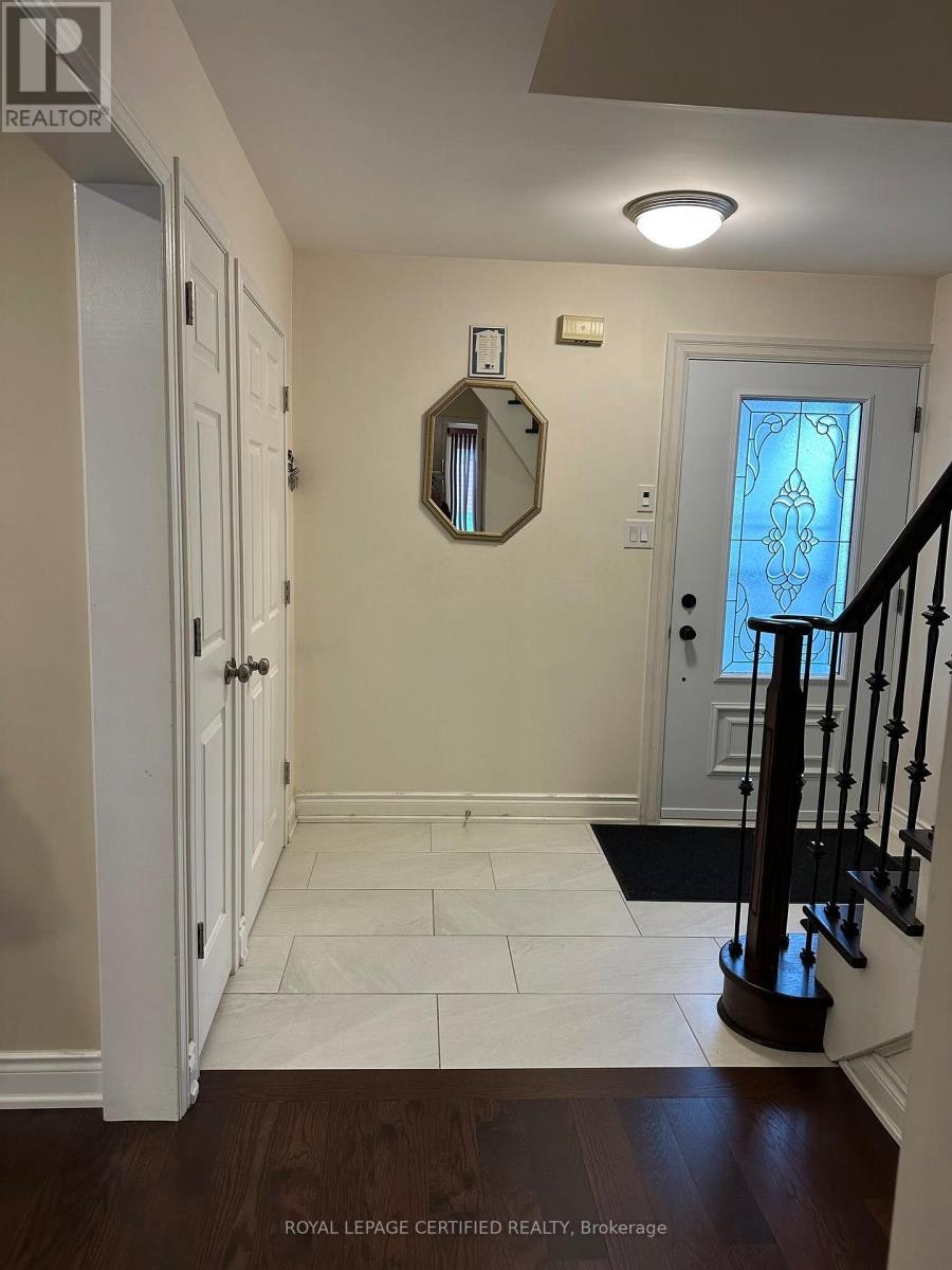 MAIN-210 Ecclestone Drive, Brampton, ON, L6X 3R1 - 16