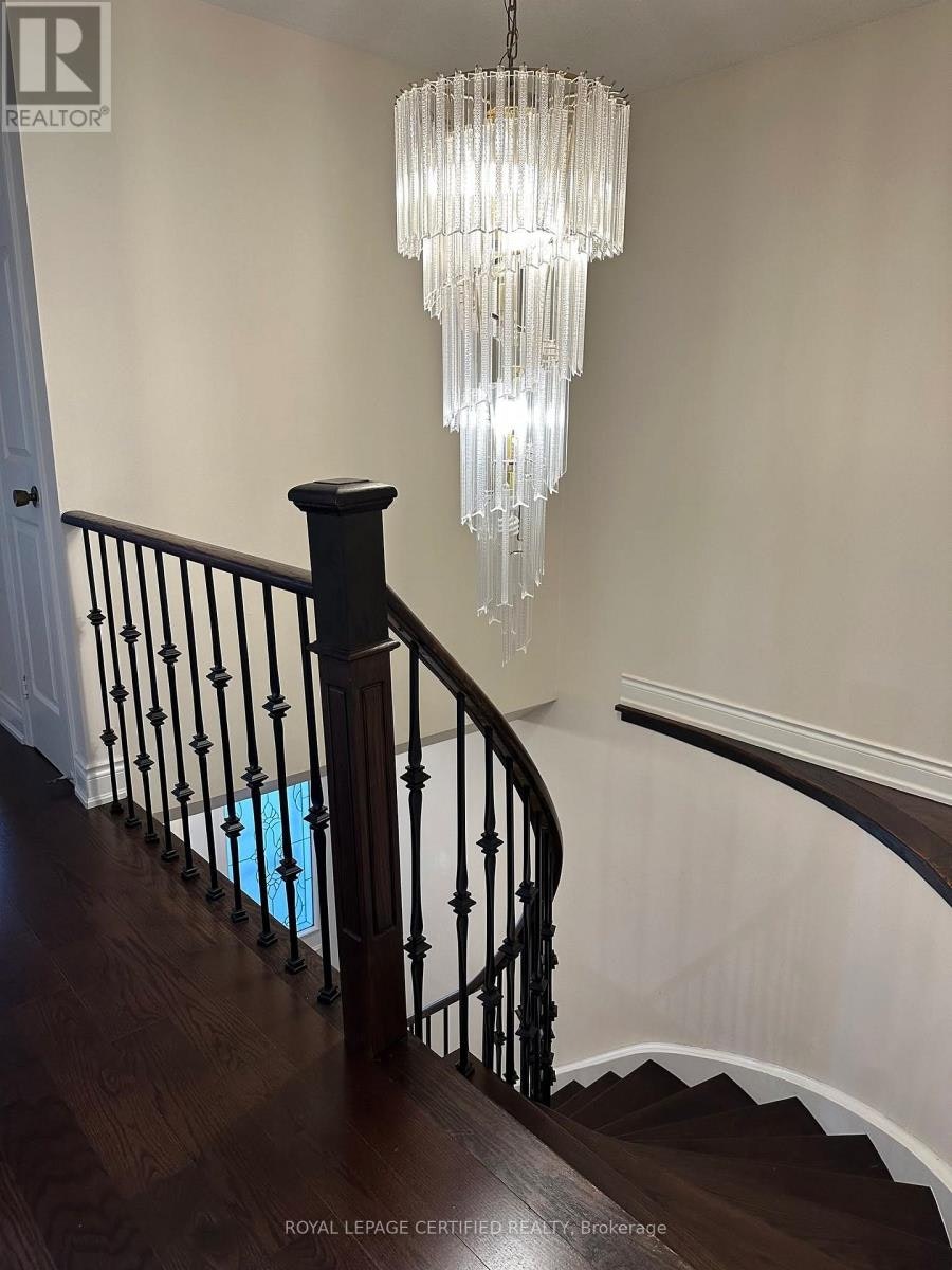MAIN-210 Ecclestone Drive, Brampton, ON, L6X 3R1 - 9