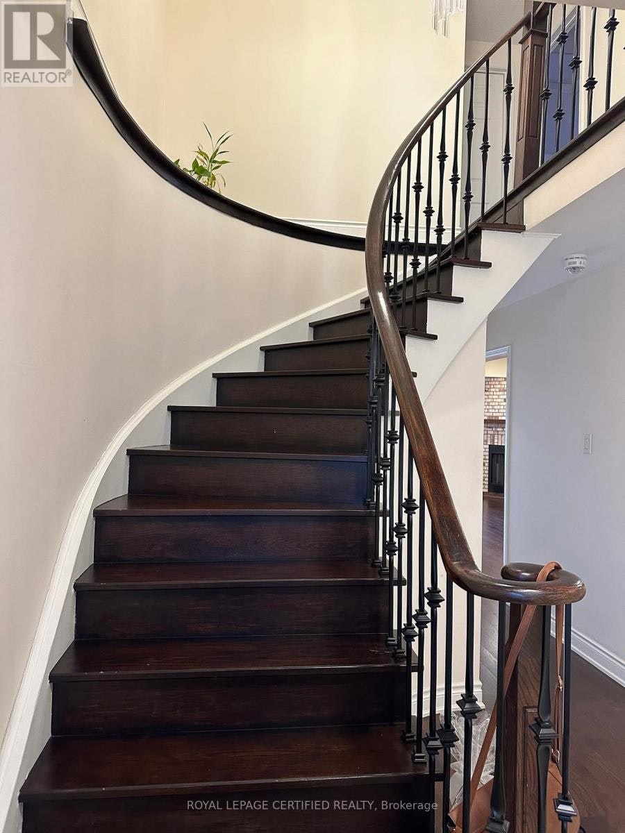 MAIN-210 Ecclestone Drive, Brampton, ON, L6X 3R1 - 11