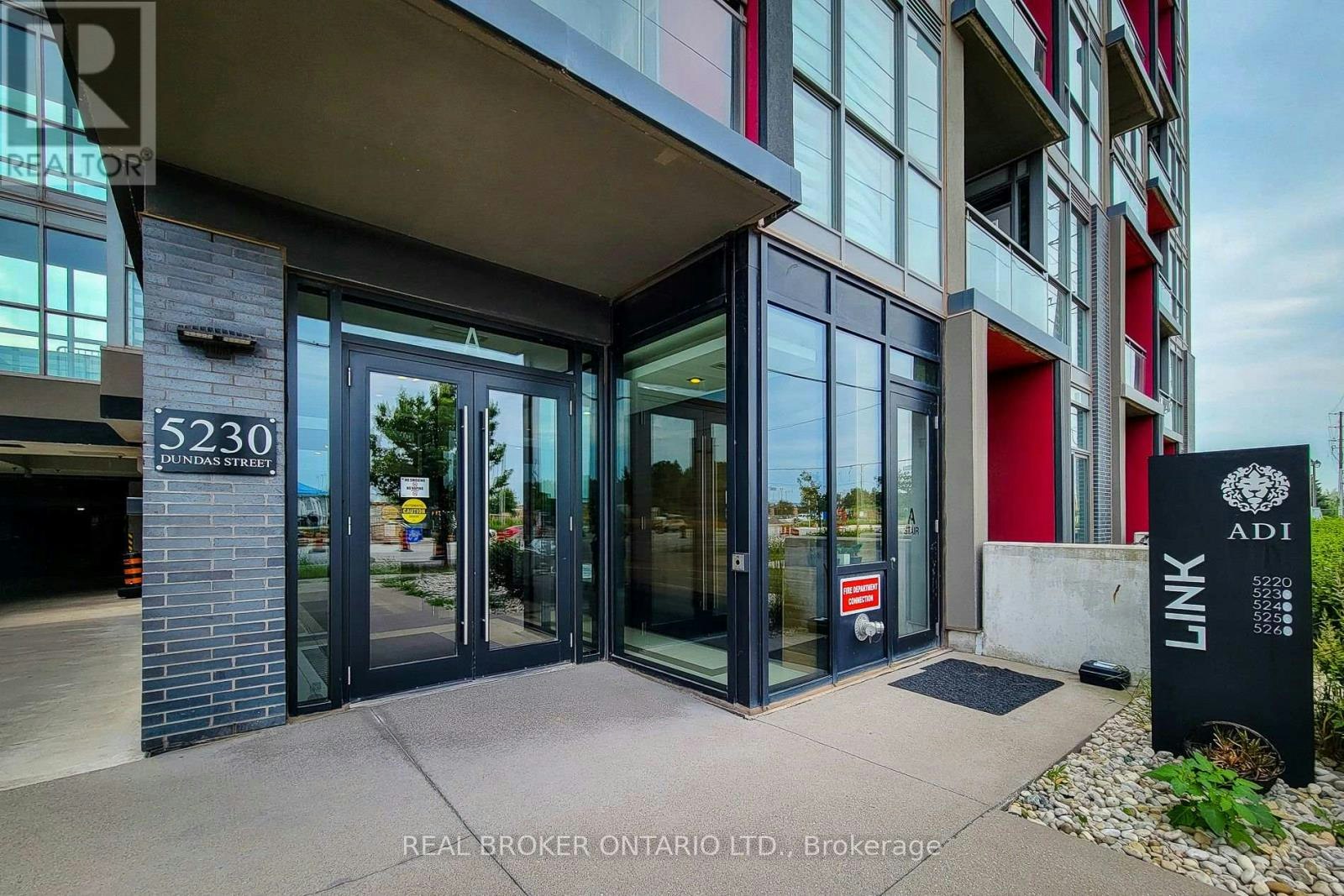 A307-5230 Dundas Street, Burlington, ON, L7L 0J5
