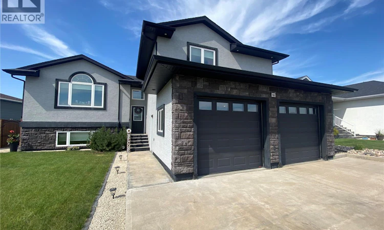 74 Madge Way