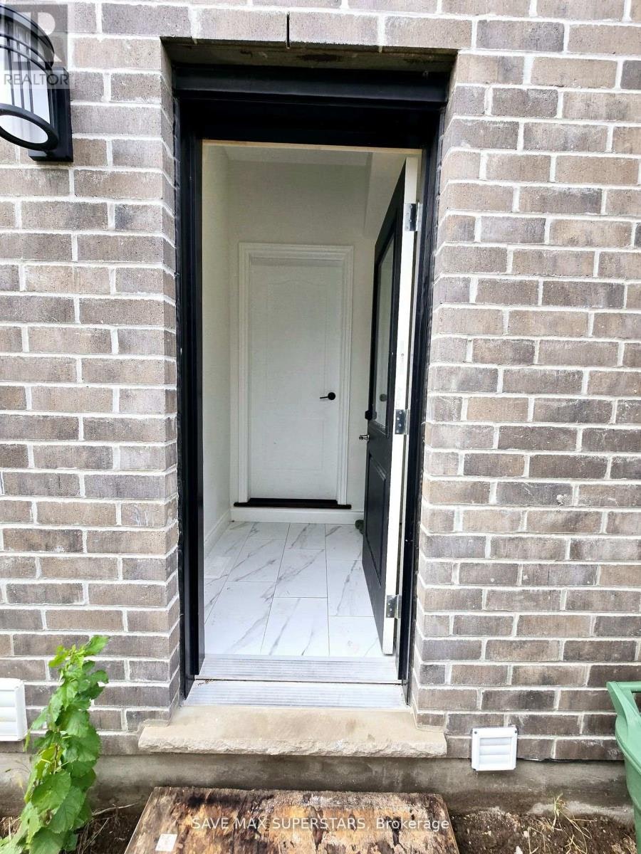 LOWER-201 Roy Mcdonald Drive, London, ON, N6L 0J1 - 3