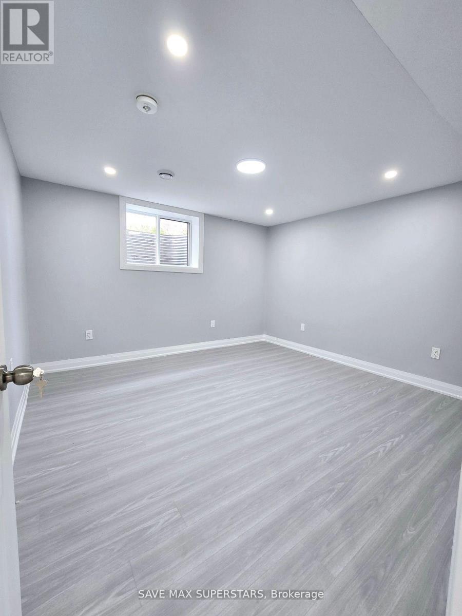 LOWER-201 Roy Mcdonald Drive, London, ON, N6L 0J1 - 9