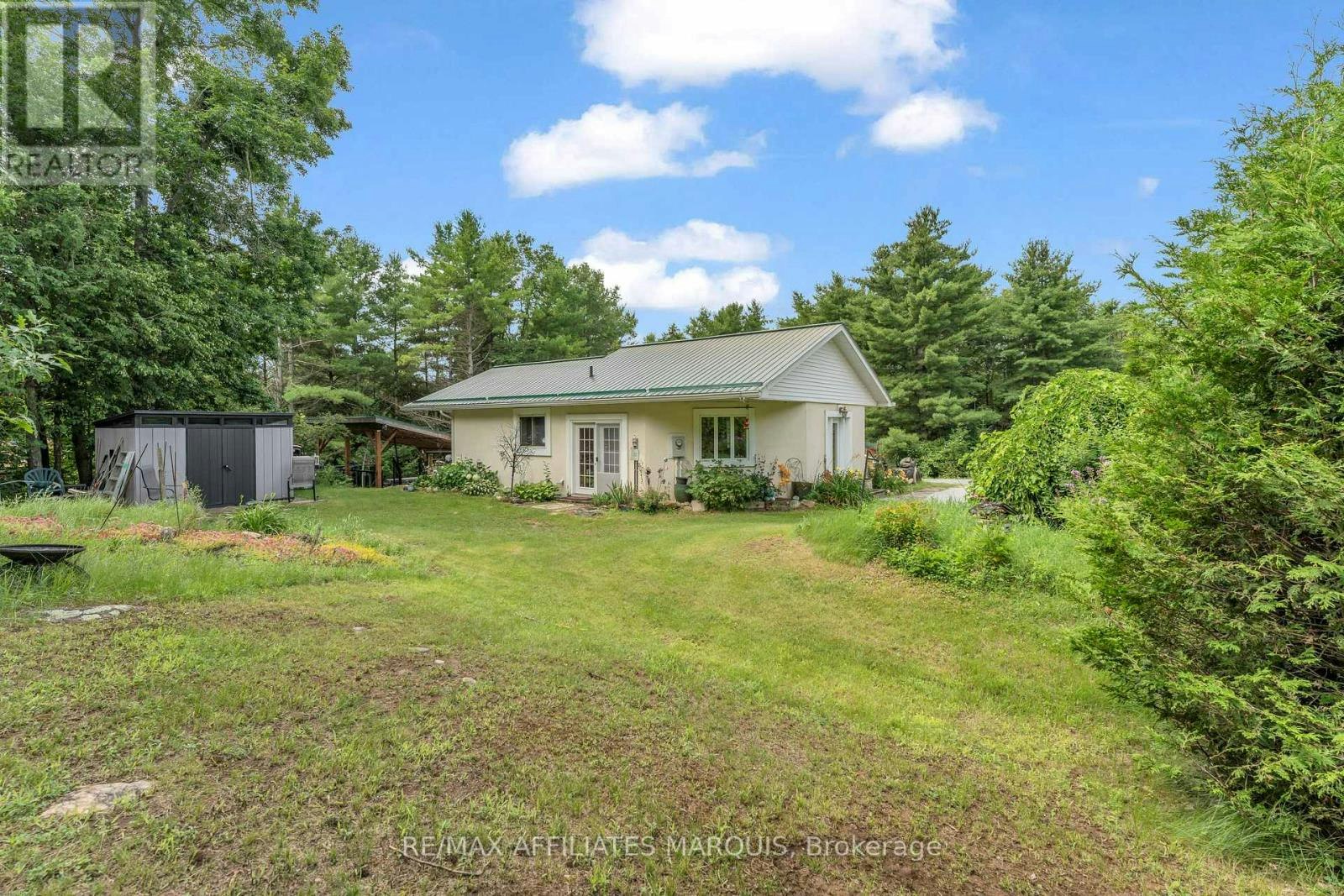 687 Zealand Road, Tay Valley, ON, K0H 2B0