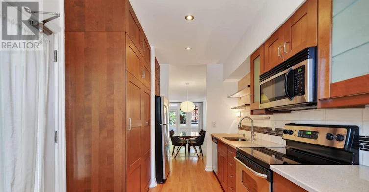 107-A Third Avenue, Ottawa, ON, K1S 2J7 - 4