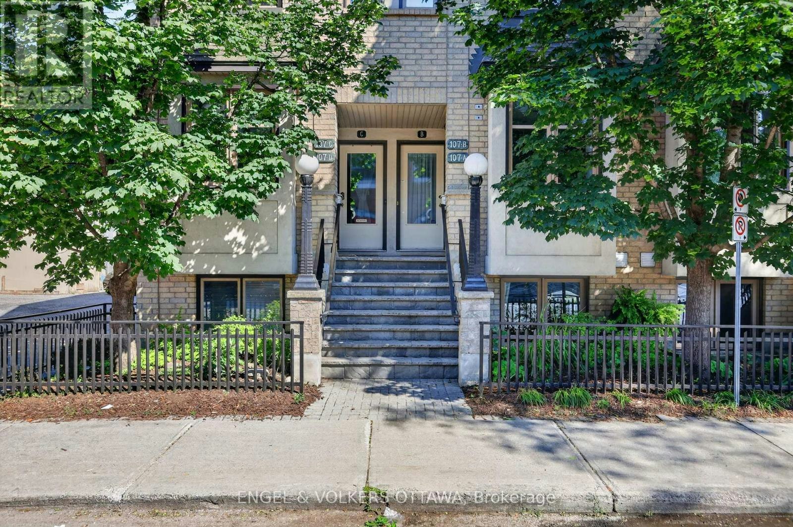 107-A Third Avenue, Ottawa, ON, K1S 2J7 - 3