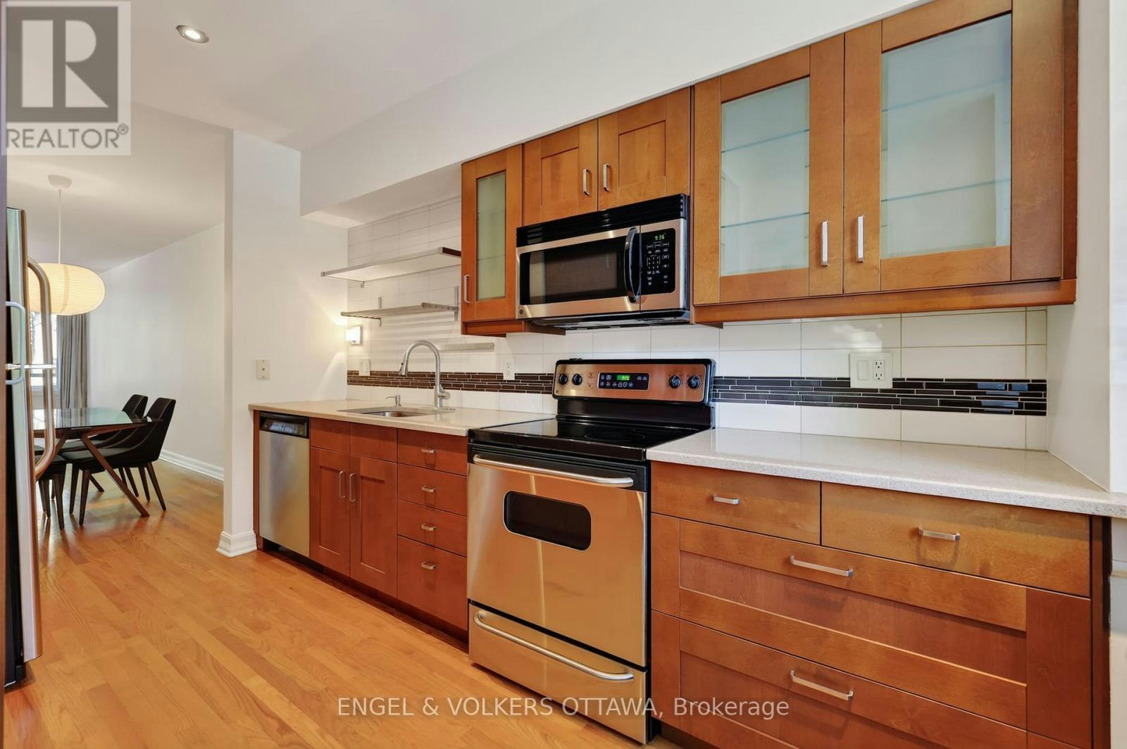 107-A Third Avenue, Ottawa, ON, K1S 2J7 - 5