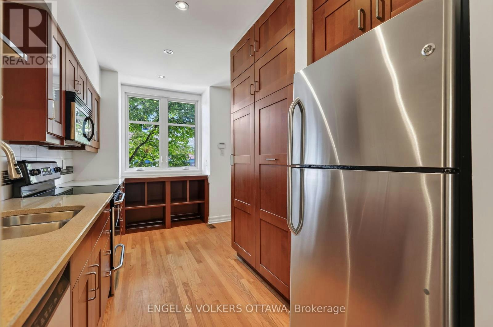 107-A Third Avenue, Ottawa, ON, K1S 2J7 - 8