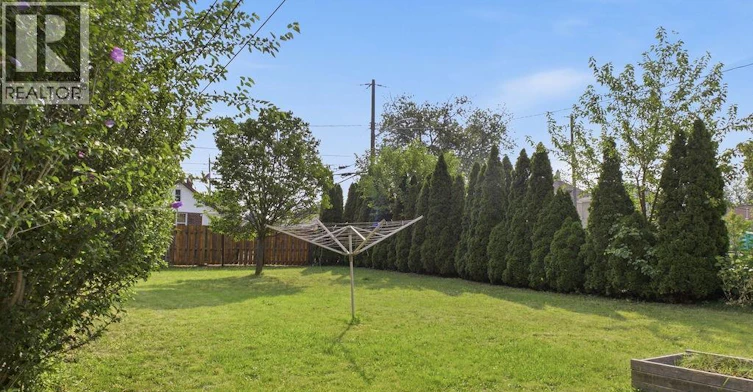 866 Francois Court, Windsor, ON, N8Y 3W4 - 36