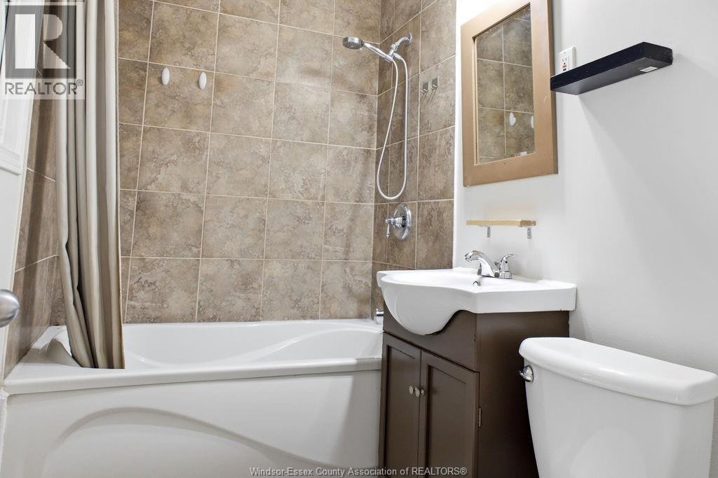 866 Francois Court, Windsor, ON, N8Y 3W4 - 17