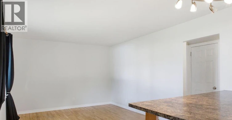 866 Francois Court, Windsor, ON, N8Y 3W4 - 6