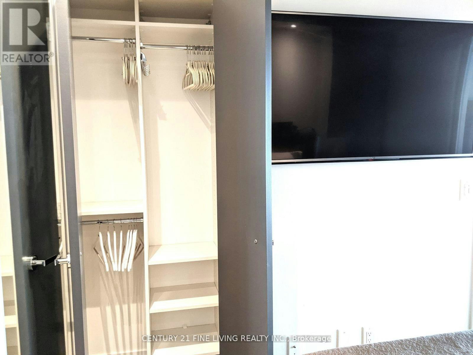 2002-1 Bloor Street E, Toronto, ON, M4W 0A8 - 7