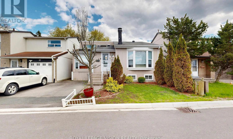 16-39 Lucas Lane