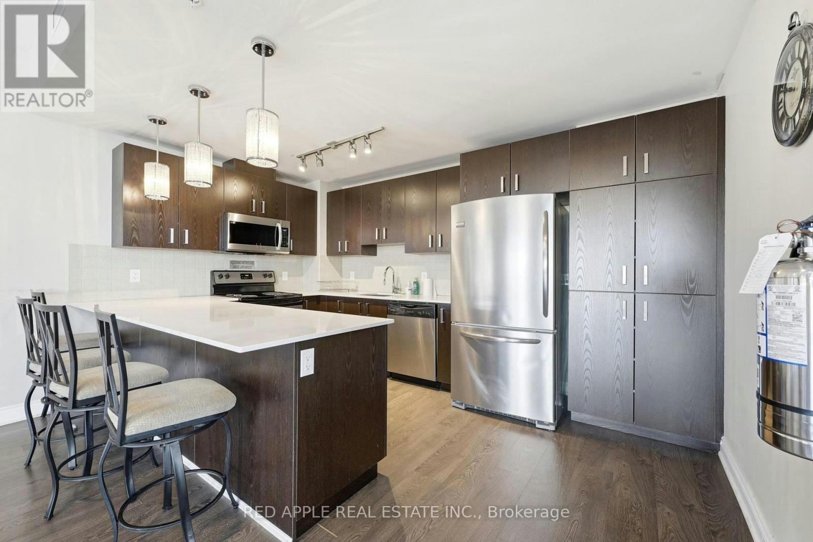 719-11611 Yonge Street N, Richmond Hill, ON, L4E 3N8