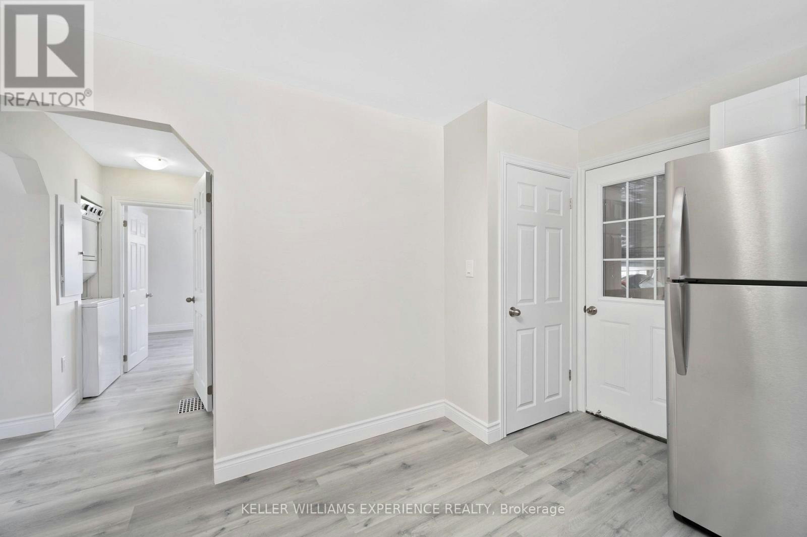 UPPER-52 Cundles Road E, Barrie, ON, L4M 2Z7 - 4