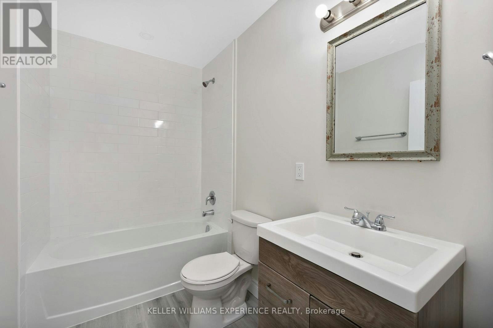 UPPER-52 Cundles Road E, Barrie, ON, L4M 2Z7 - 11