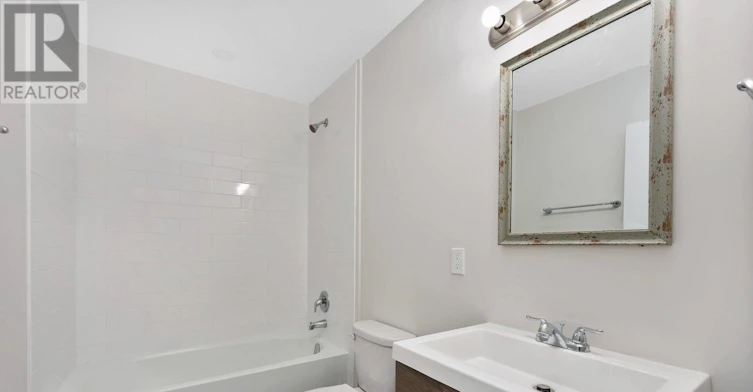 UPPER-52 Cundles Road E, Barrie, ON, L4M 2Z7 - 11
