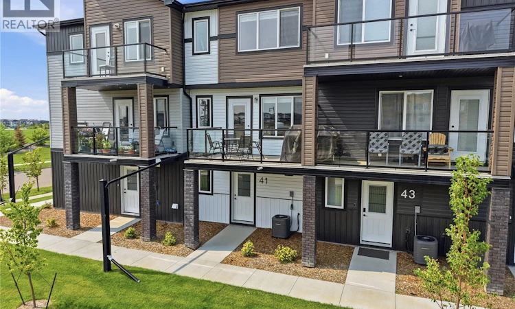41-651 Dubois Crescent