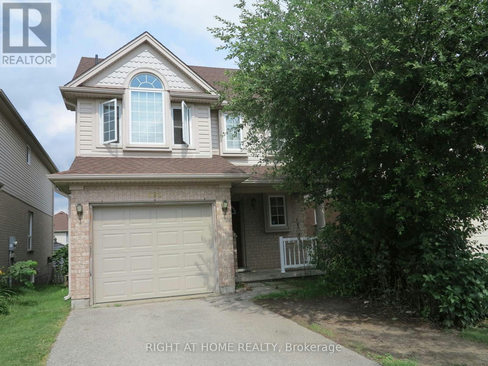 692 Oakcrossing Road, London, ON, N6H 5V9