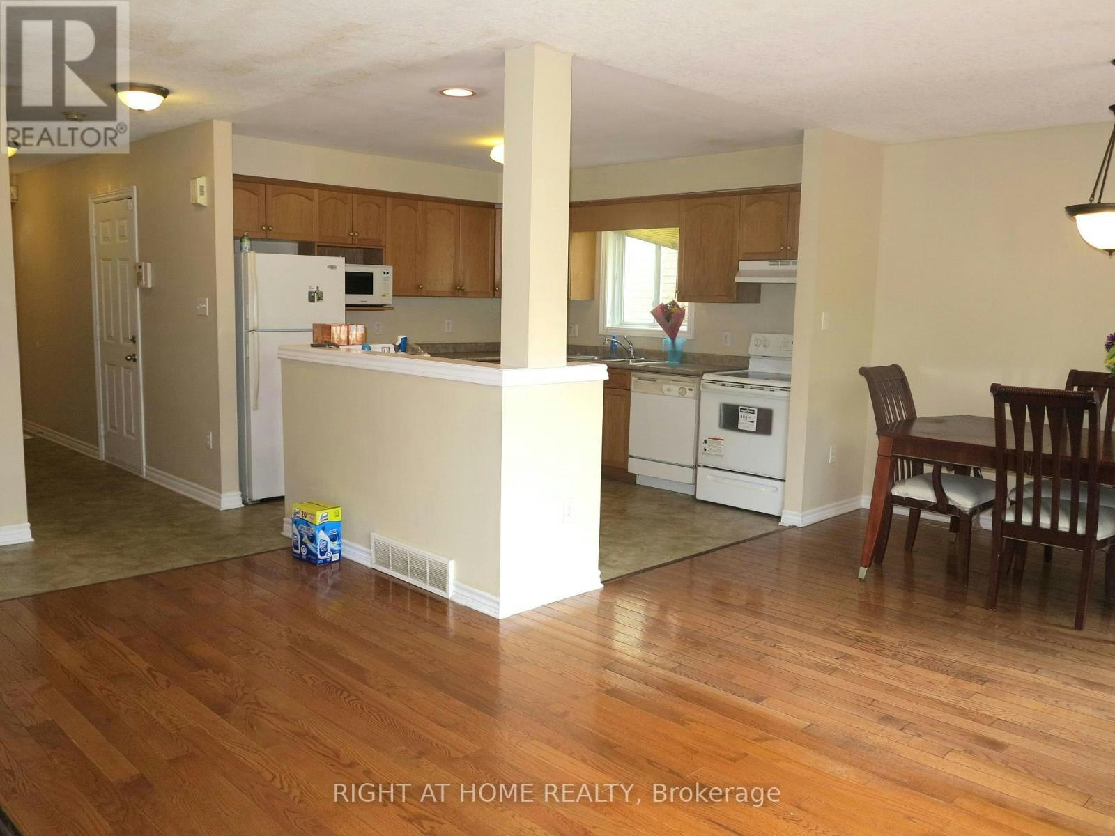 692 Oakcrossing Road, London, ON, N6H 5V9 - 5