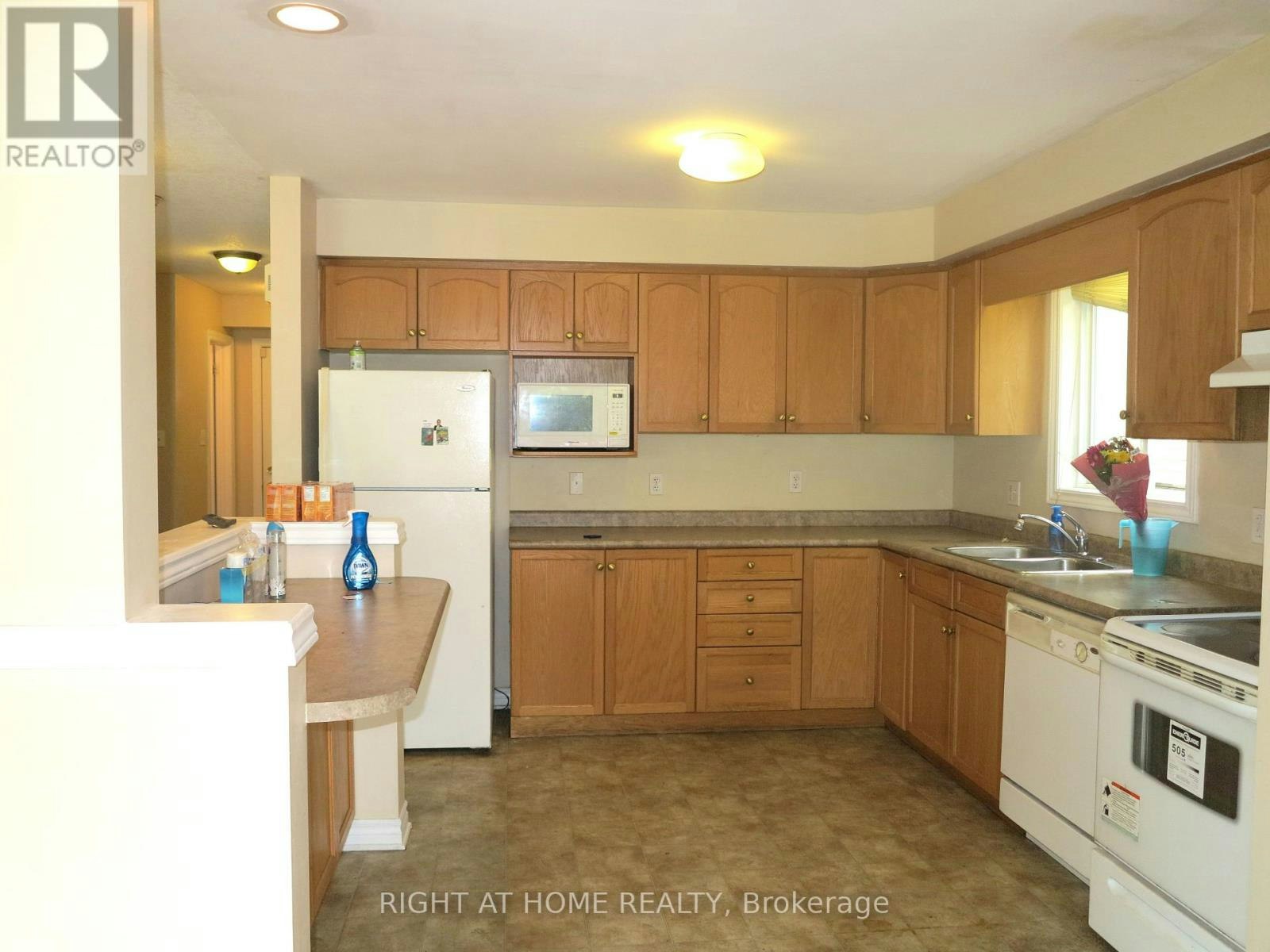 692 Oakcrossing Road, London, ON, N6H 5V9 - 7