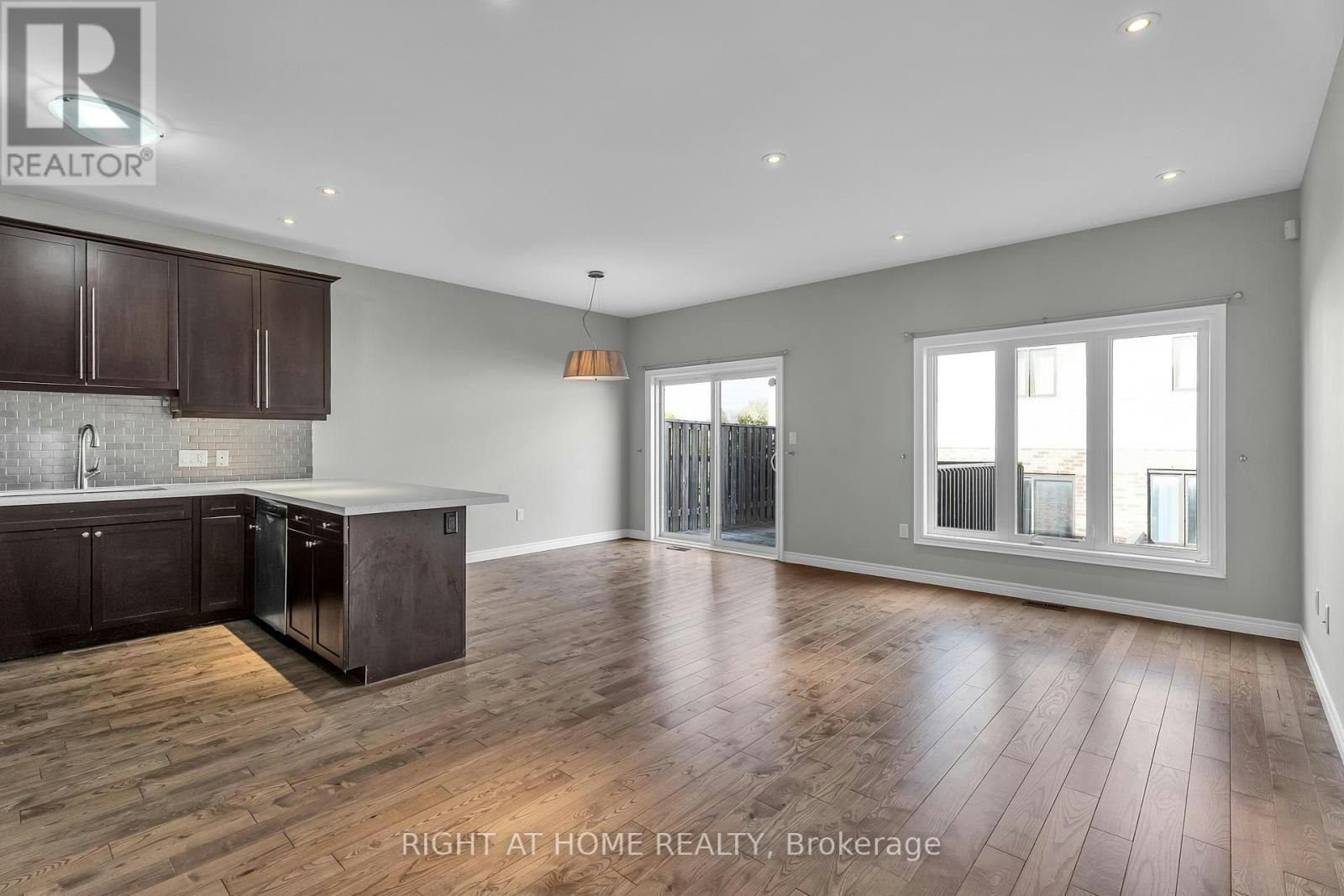 16-1030 Oakcrossing Gate, London, ON, N6H 0H1 - 6