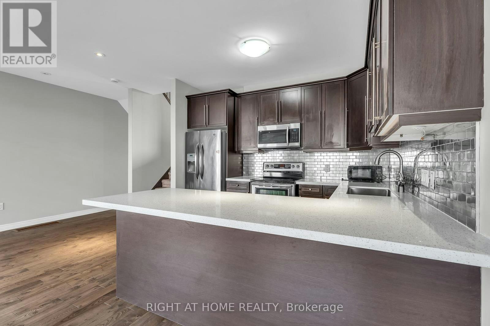 16-1030 Oakcrossing Gate, London, ON, N6H 0H1 - 12