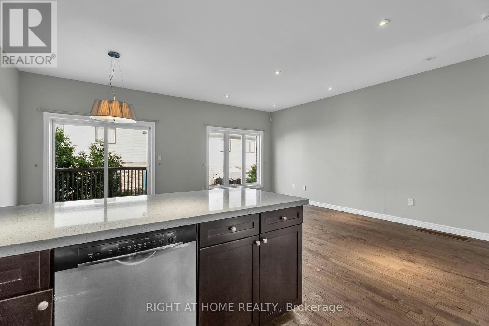 16-1030 Oakcrossing Gate, London, ON, N6H 0H1 - 11