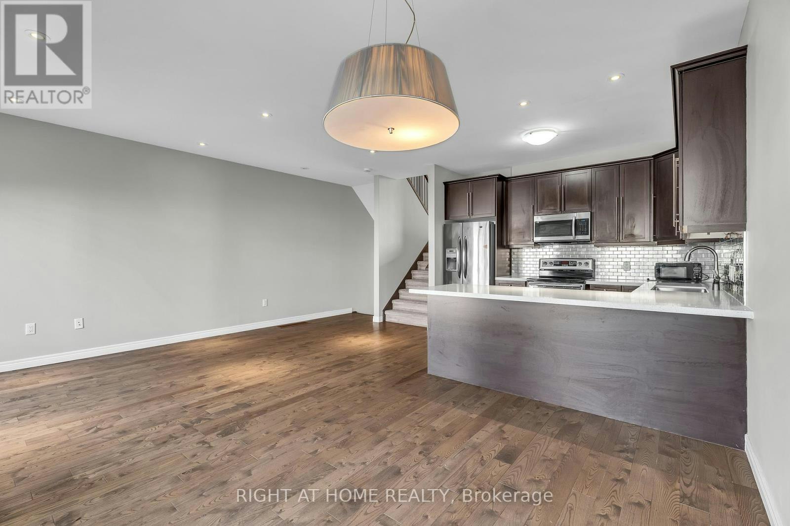 16-1030 Oakcrossing Gate, London, ON, N6H 0H1 - 8