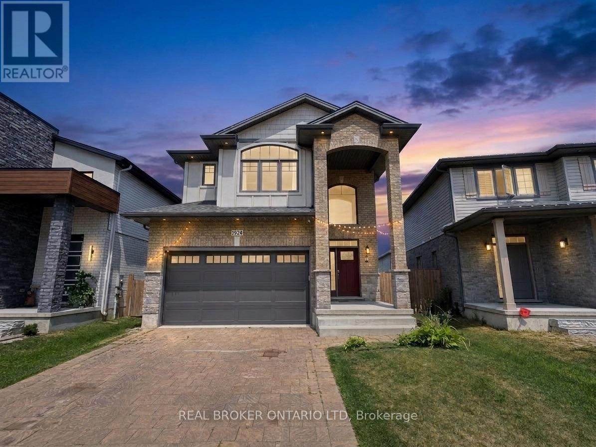 1934 Jim Hebb Way, London, ON, N6G 0S8