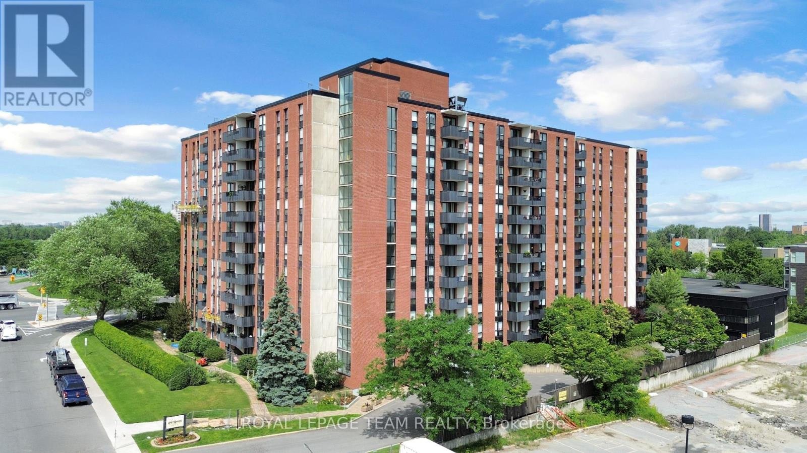 306-2951 Riverside Drive, Ottawa, ON, K1V 8W6