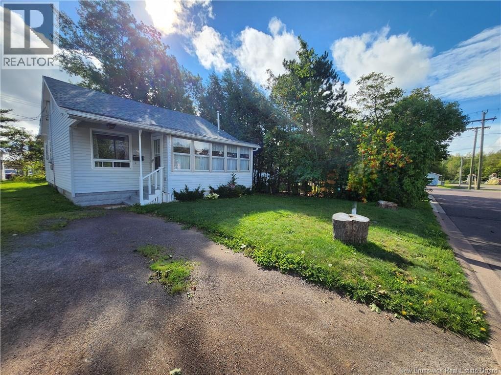 56 Airport Street, Dieppe, NB, E1A 2G4