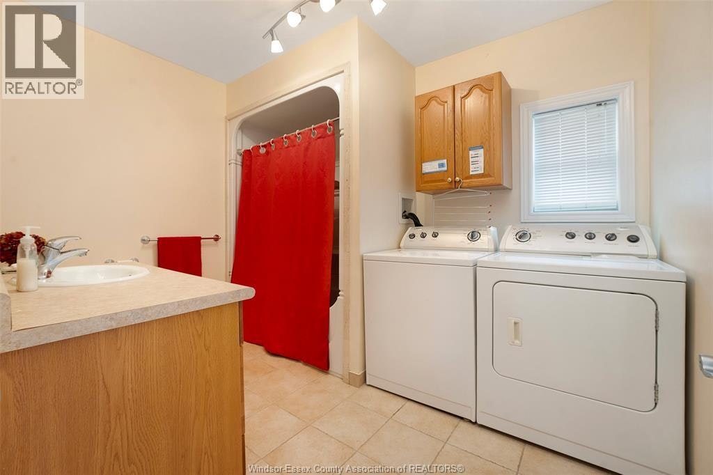 MAIN-907 Gladstone Avenue, Windsor, ON, N9A 2R5 - 10