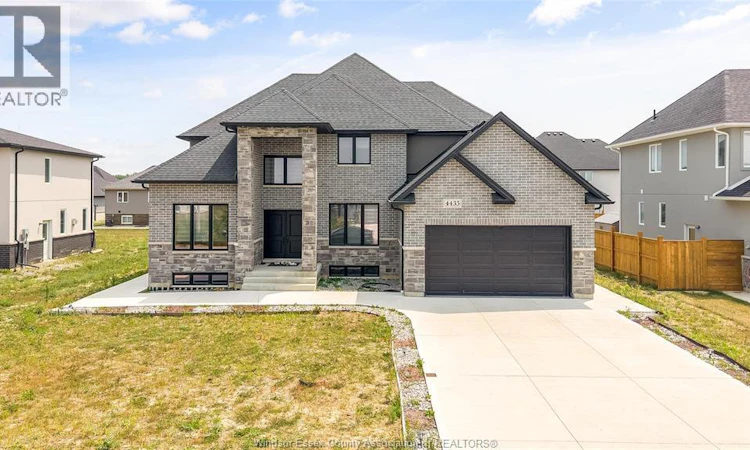 4433 Belmont