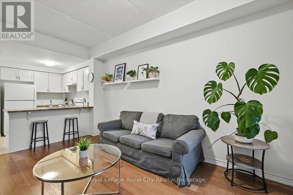 120-1284 Gordon Street, Guelph, ON, N1L 0M8