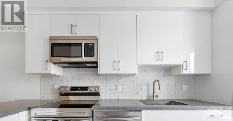 1FM-531 Delaware Avenue N, Toronto, ON, M6H 2V3 - 2